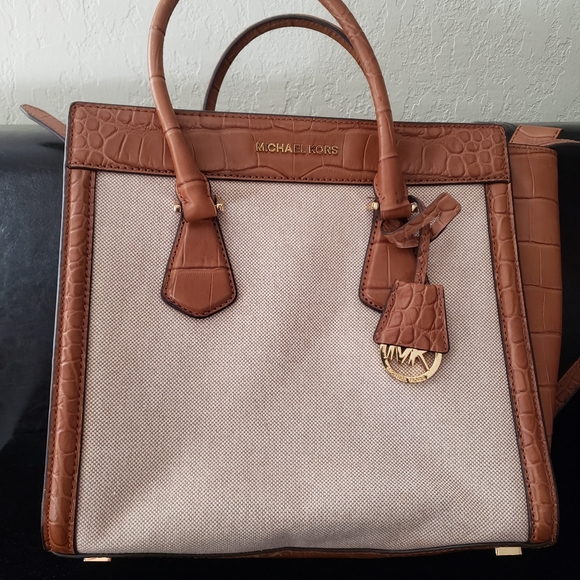 MICHAEL CORS SATCHEL BAG - Picture 15 of 16